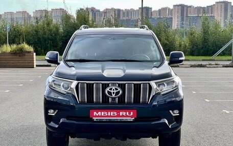 Toyota Land Cruiser Prado 150 рестайлинг 2, 2018 год, 5 650 000 рублей, 3 фотография