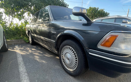 Toyota Crown, 1987 год, 400 000 рублей, 5 фотография