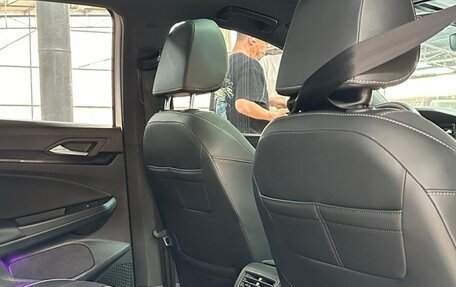 Volkswagen Golf VIII, 2022 год, 1 800 077 рублей, 12 фотография