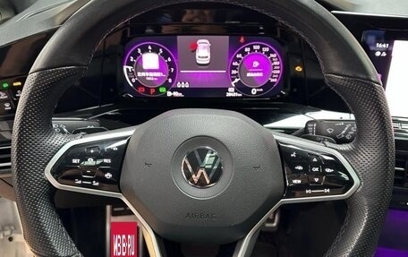 Volkswagen Golf VIII, 2022 год, 1 800 077 рублей, 8 фотография