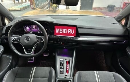 Volkswagen Golf VIII, 2022 год, 1 800 077 рублей, 9 фотография