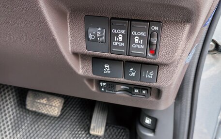 Honda Freed II, 2022 год, 1 850 000 рублей, 9 фотография