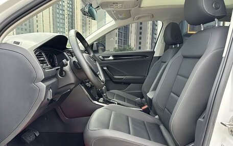 Volkswagen T-Roc I, 2023 год, 1 800 098 рублей, 8 фотография