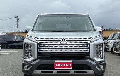 Mitsubishi Delica D:5 I, 2023 год, 3 000 000 рублей, 2 фотография
