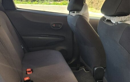 Toyota Vitz, 2012 год, 690 960 рублей, 9 фотография