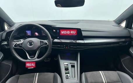 Volkswagen Golf VIII, 2023 год, 2 255 000 рублей, 7 фотография