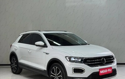 Volkswagen T-Roc I, 2022 год, 1 541 001 рублей, 1 фотография