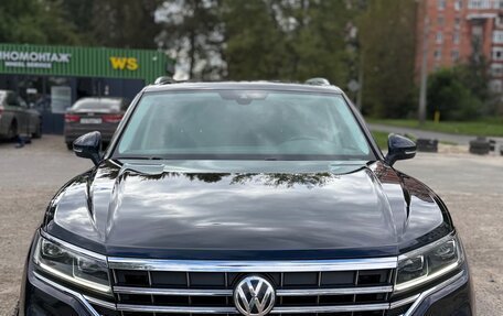Volkswagen Touareg III, 2020 год, 3 570 000 рублей, 2 фотография