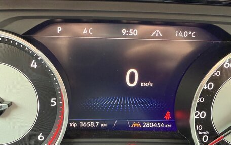Volkswagen Touareg III, 2020 год, 3 570 000 рублей, 10 фотография