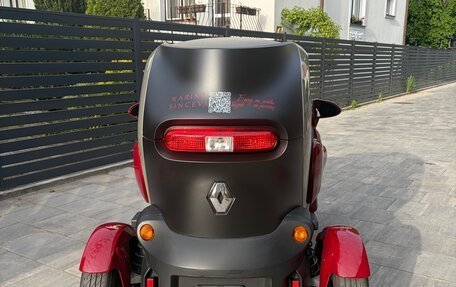 Renault Twizy, 2018 год, 650 000 рублей, 2 фотография
