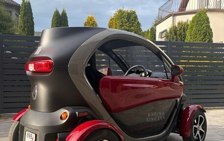 Renault Twizy, 2018 год, 650 000 рублей, 3 фотография