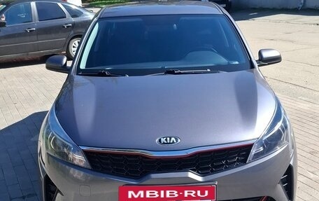 KIA Rio IV, 2021 год, 1 750 000 рублей, 3 фотография