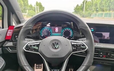 Volkswagen Golf VIII, 2022 год, 2 150 000 рублей, 15 фотография