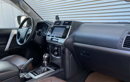 Toyota Land Cruiser Prado 150 рестайлинг 2, 2019 год, 5 350 000 рублей, 9 фотография