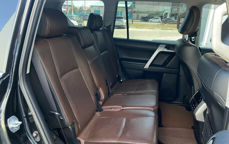 Toyota Land Cruiser Prado 150 рестайлинг 2, 2019 год, 5 350 000 рублей, 10 фотография
