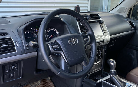 Toyota Land Cruiser Prado 150 рестайлинг 2, 2019 год, 5 350 000 рублей, 16 фотография