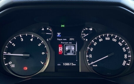 Toyota Land Cruiser Prado 150 рестайлинг 2, 2019 год, 5 350 000 рублей, 28 фотография