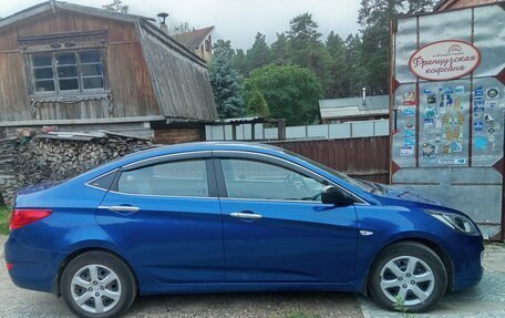 Hyundai Solaris II рестайлинг, 2011 год, 850 000 рублей, 2 фотография