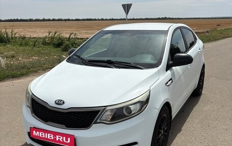 KIA Rio III рестайлинг, 2017 год, 820 000 рублей, 1 фотография