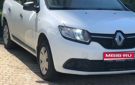 Renault Logan II, 2018 год, 500 000 рублей, 1 фотография