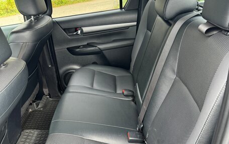 Toyota Hilux VIII, 2021 год, 4 749 000 рублей, 14 фотография