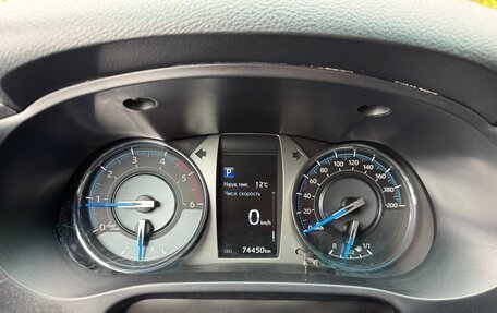 Toyota Hilux VIII, 2021 год, 4 749 000 рублей, 21 фотография