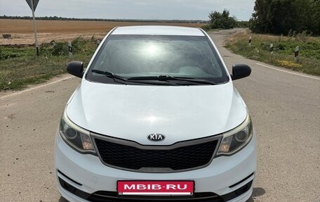 KIA Rio III рестайлинг, 2017 год, 820 000 рублей, 2 фотография