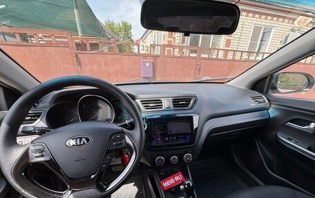 KIA Rio III рестайлинг, 2017 год, 820 000 рублей, 10 фотография