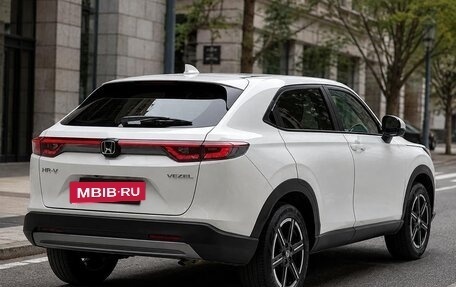 Honda Vezel, 2023 год, 1 850 000 рублей, 5 фотография