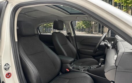 Honda Vezel, 2023 год, 1 850 000 рублей, 11 фотография