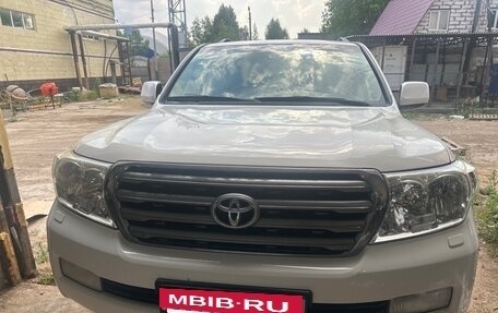 Toyota Land Cruiser 200, 2010 год, 2 364 000 рублей, 2 фотография