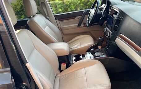 Mitsubishi Pajero IV, 2008 год, 1 565 000 рублей, 24 фотография