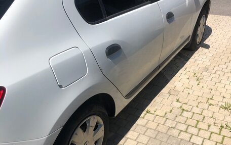Renault Logan II, 2018 год, 500 000 рублей, 3 фотография