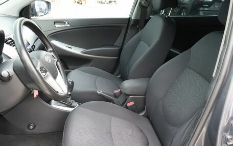 Hyundai Solaris II рестайлинг, 2012 год, 679 000 рублей, 16 фотография