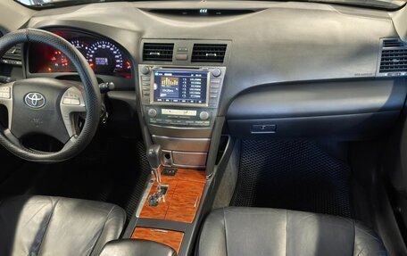Toyota Camry, 2007 год, 910 000 рублей, 11 фотография