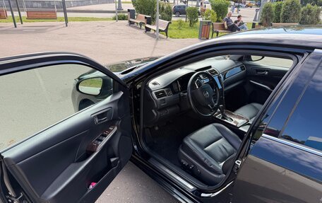 Toyota Camry, 2017 год, 2 500 000 рублей, 7 фотография