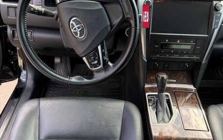 Toyota Camry, 2017 год, 2 500 000 рублей, 8 фотография