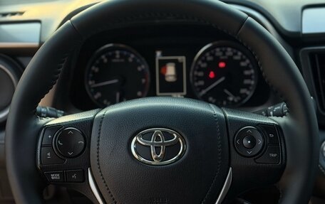 Toyota RAV4, 2017 год, 2 350 000 рублей, 5 фотография