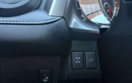Toyota RAV4, 2017 год, 2 350 000 рублей, 13 фотография