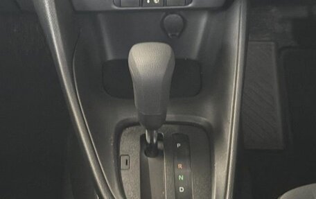 Toyota Yaris, 2022 год, 890 000 рублей, 13 фотография