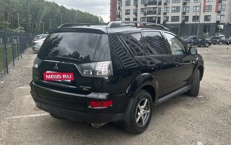 Mitsubishi Outlander III рестайлинг 3, 2011 год, 1 150 000 рублей, 2 фотография