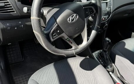Hyundai Solaris II рестайлинг, 2014 год, 850 000 рублей, 9 фотография