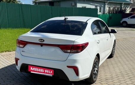 KIA Rio IV, 2017 год, 1 350 000 рублей, 3 фотография