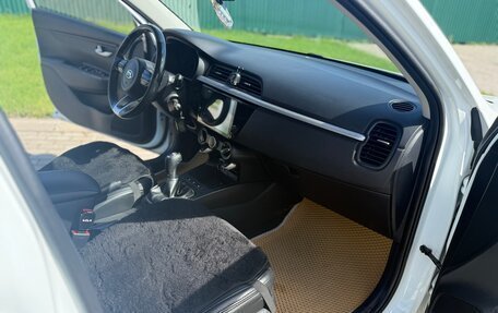 KIA Rio IV, 2017 год, 1 350 000 рублей, 6 фотография