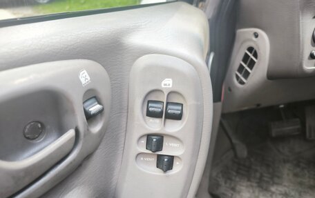 Chrysler Town & Country IV, 2000 год, 1 200 000 рублей, 5 фотография