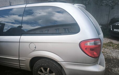 Chrysler Town & Country IV, 2000 год, 1 200 000 рублей, 19 фотография