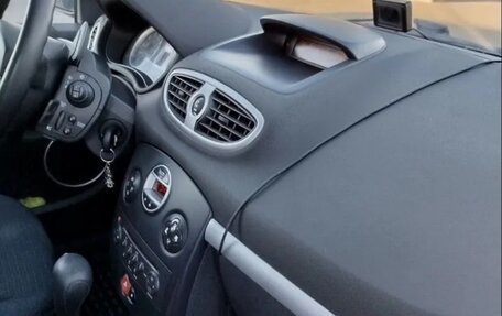 Renault Clio III, 2008 год, 600 000 рублей, 5 фотография