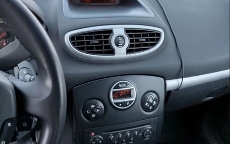Renault Clio III, 2008 год, 600 000 рублей, 10 фотография