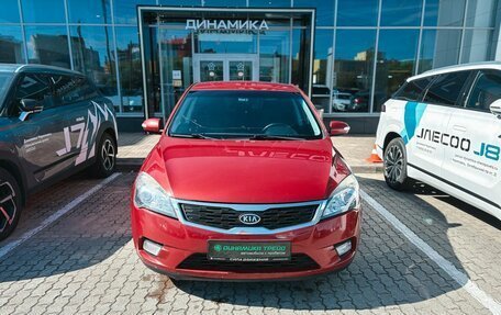 KIA cee'd I рестайлинг, 2010 год, 675 000 рублей, 2 фотография