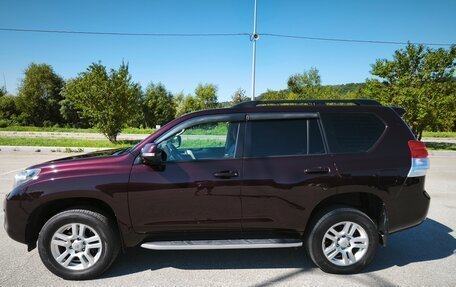 Toyota Land Cruiser Prado 150 рестайлинг 2, 2011 год, 2 700 000 рублей, 1 фотография